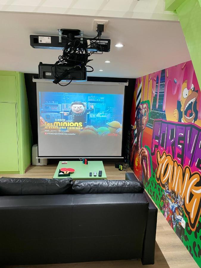 Capsule Forever Young - Jacuzzi - Sauna - Billard - Arcade De Jeux - Netflix & Home Cinema - Ping Pong Hastiere-par-dela Luaran gambar