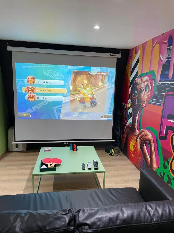 Capsule Forever Young - Jacuzzi - Sauna - Billard - Arcade De Jeux - Netflix & Home Cinema - Ping Pong Hastiere-par-dela Luaran gambar
