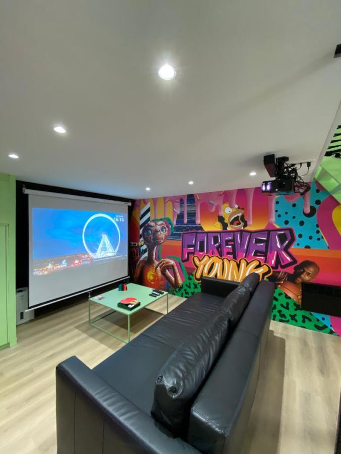 Capsule Forever Young - Jacuzzi - Sauna - Billard - Arcade De Jeux - Netflix & Home Cinema - Ping Pong Hastiere-par-dela Luaran gambar