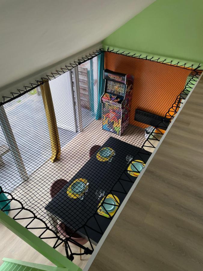 Capsule Forever Young - Jacuzzi - Sauna - Billard - Arcade De Jeux - Netflix & Home Cinema - Ping Pong Hastiere-par-dela Luaran gambar