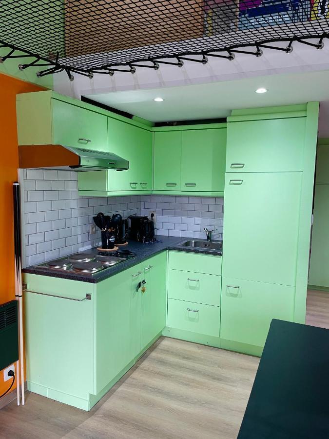 Capsule Forever Young - Jacuzzi - Sauna - Billard - Arcade De Jeux - Netflix & Home Cinema - Ping Pong Hastiere-par-dela Luaran gambar