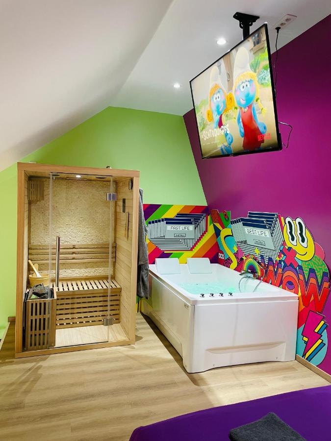 Capsule Forever Young - Jacuzzi - Sauna - Billard - Arcade De Jeux - Netflix & Home Cinema - Ping Pong Hastiere-par-dela Luaran gambar